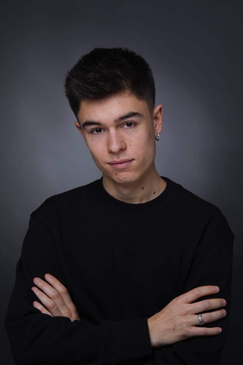 Mario Alcoz | STA Talent Agency