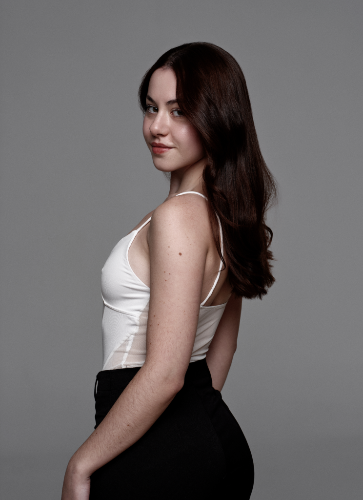 Isabel Romen – STA Talent Agency