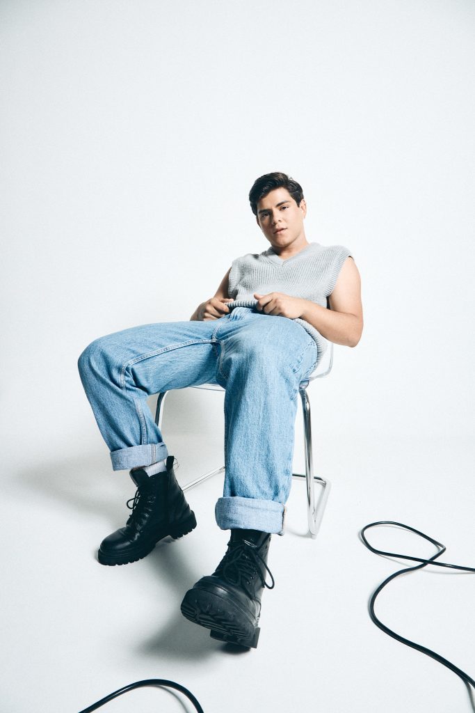 Julián Calderón – STA Talent Agency