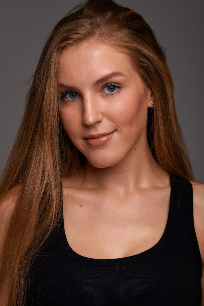 Ángela_Iglesias_STA_Talent_Agency
