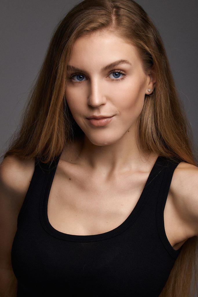 Ángela_Iglesias_STA_Talent_Agency