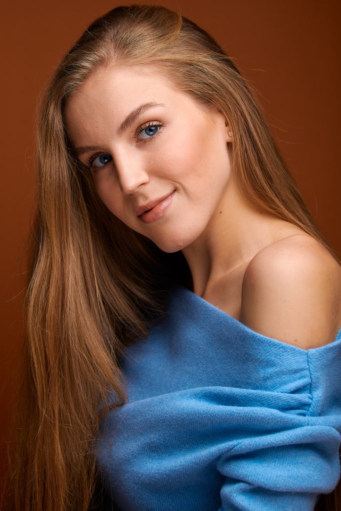 Ángela_Iglesias_STA_Talent_Agency